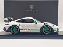 Lade das Bild in den Galerie-Viewer, Porsche 911 GT3 RS (992) White / Green
