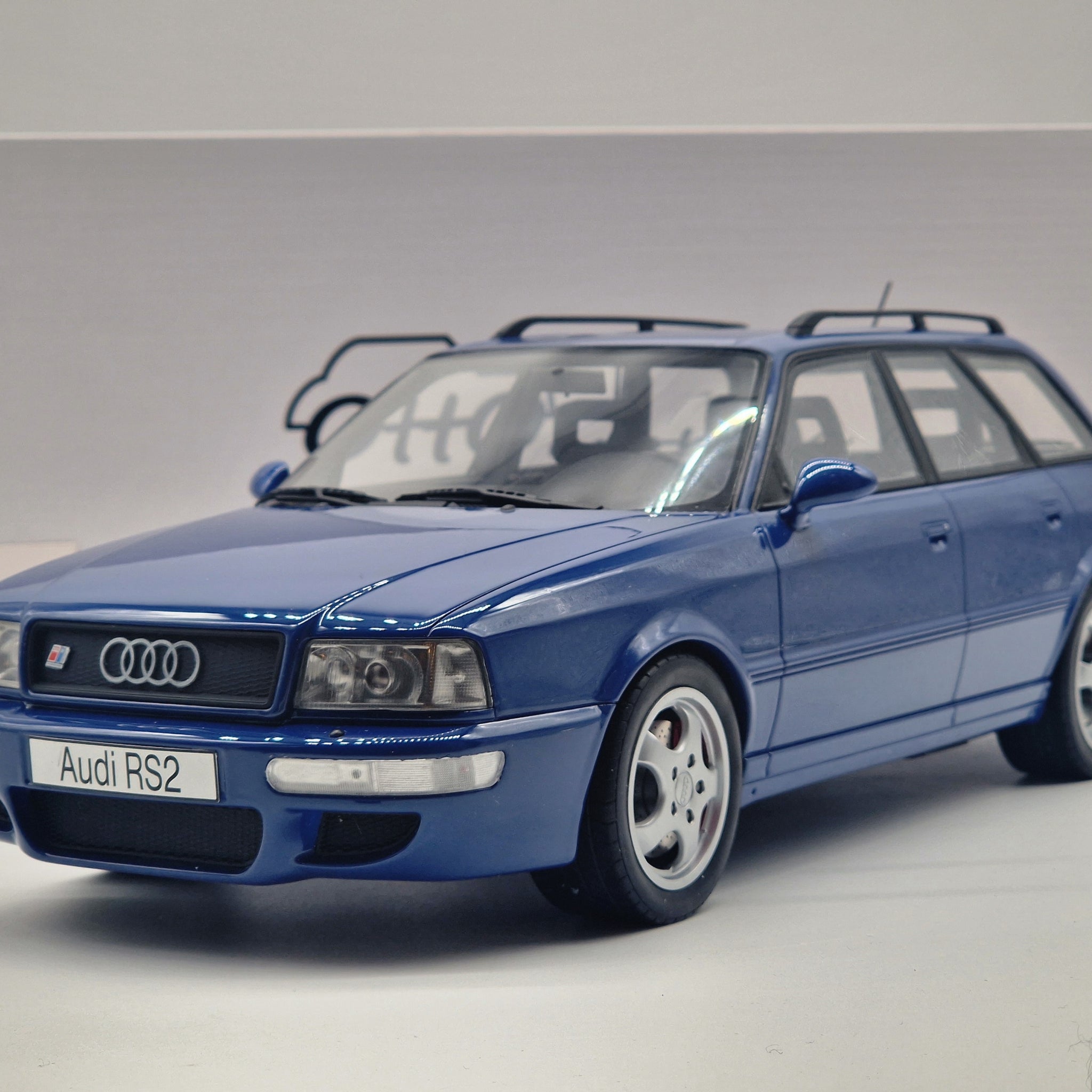 Audi RS2 Avant Nogaroblue 1994 1:12