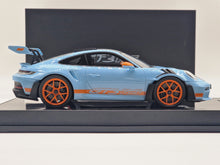 Lade das Bild in den Galerie-Viewer, Porsche 911 992 GT3 RS Weissach Package Gulf Blue 2
