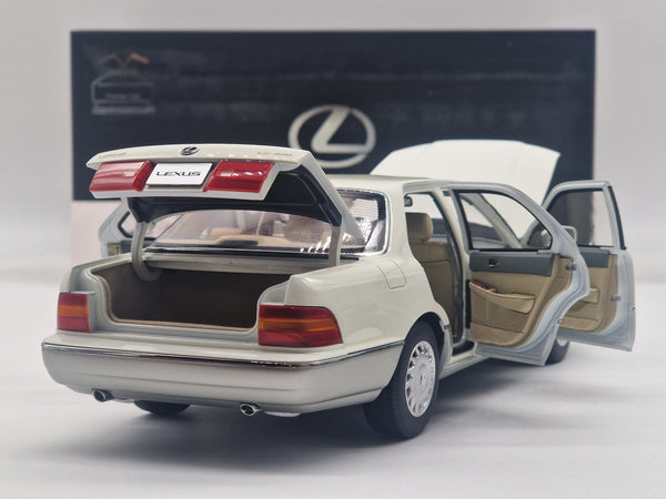 Toyota Lexus LS400 XF10 1994 White