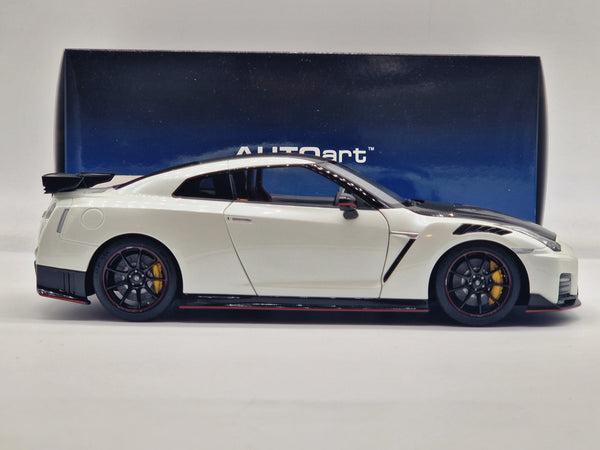 Nissan GT-R (R35) Nismo 2022 Special Edition Brilliant White Pearl