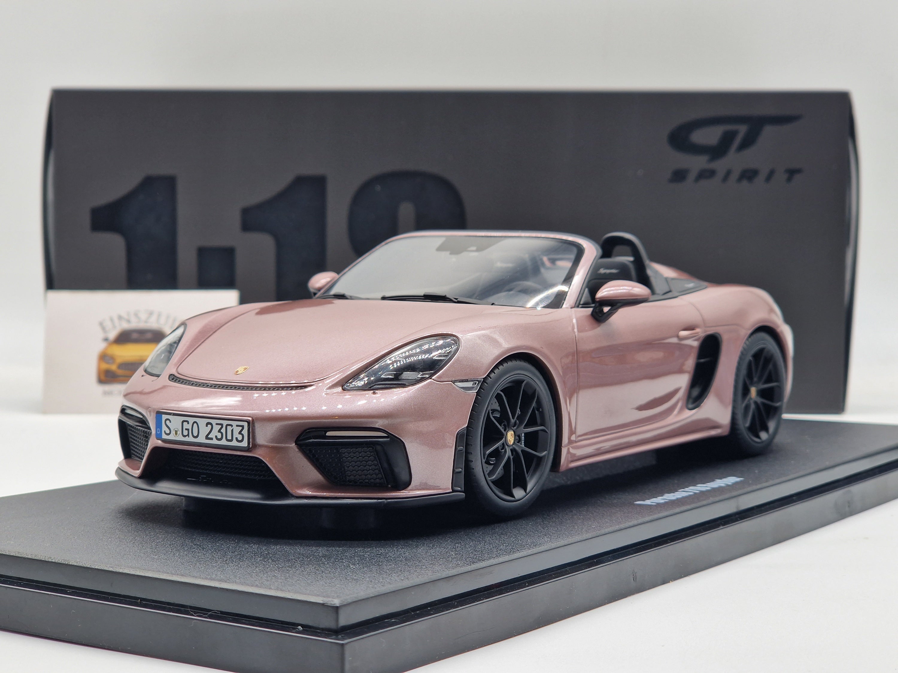 Porsche 718 Spyder Frozen Berry Metallic (Asia Exclusive)