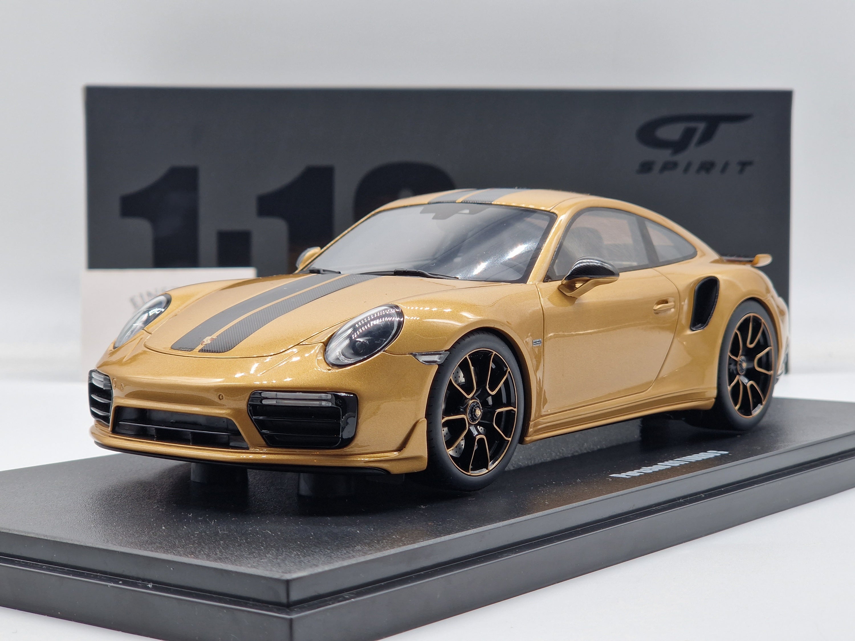 Porsche 991.2 Turbo S Exclusive Gold 2018