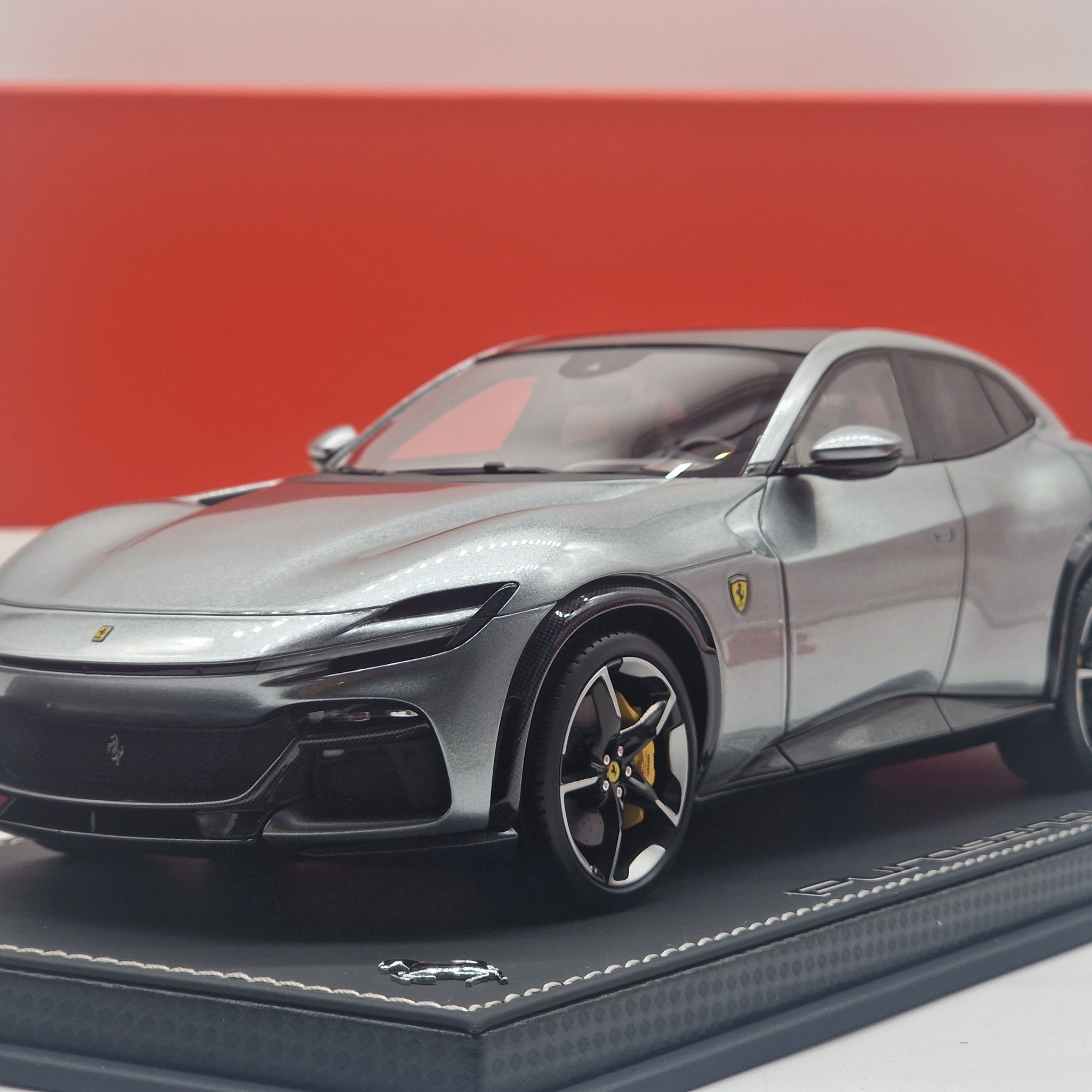 Ferrari Purosangue Titanium Grey Panoramic Roof