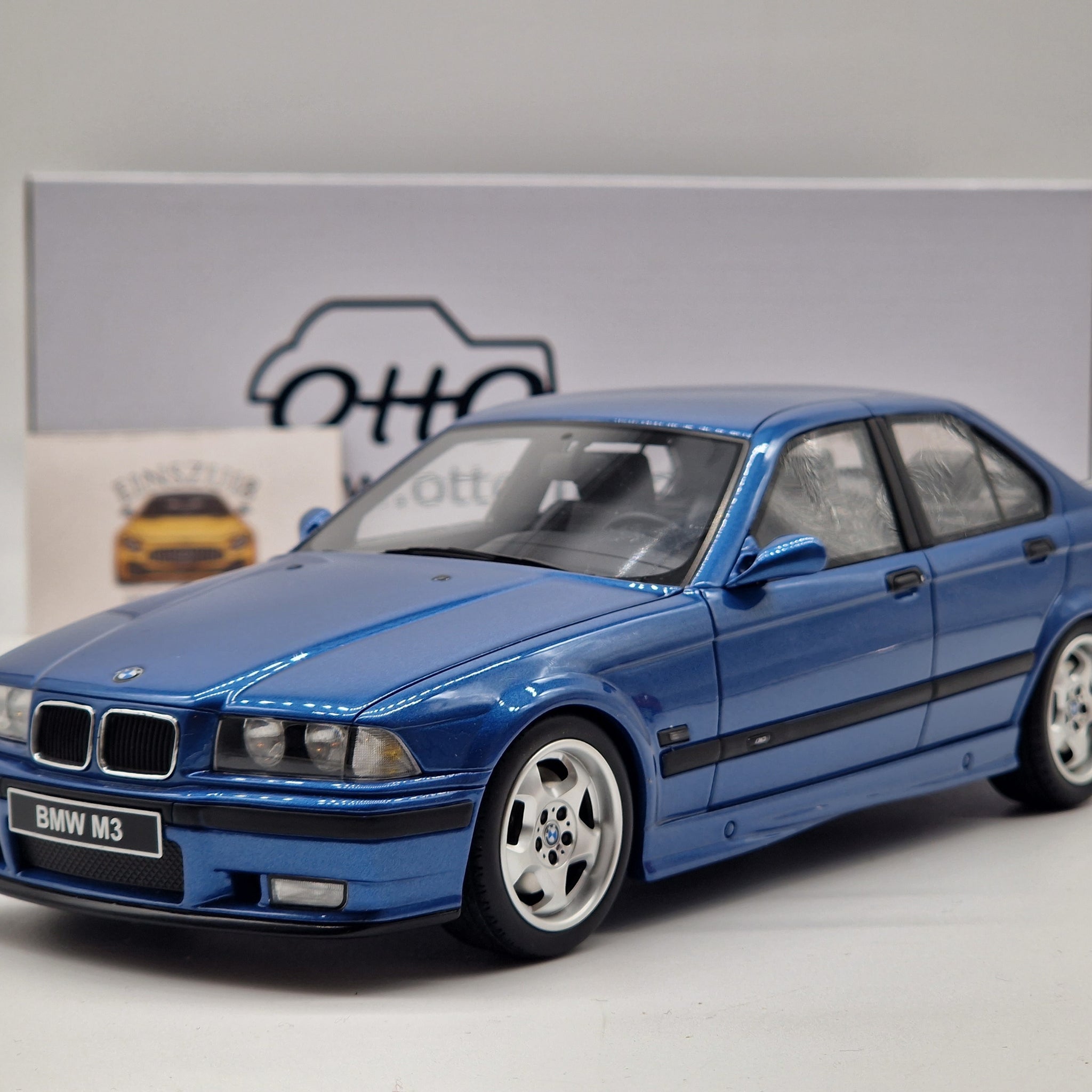 BMW E36 M3 Limousine 1995 Estoril Blue