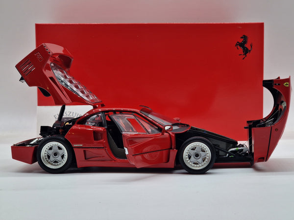Ferrari F40 1987 Red / Lexan Windows *High-End-Model*