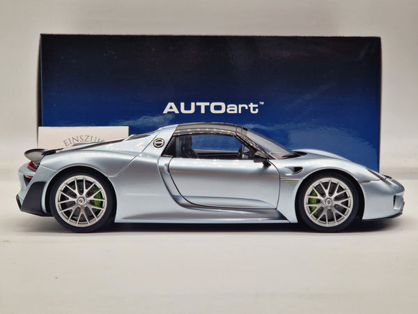 Porsche 918 Spyder Weissach Package 2013 Liquid Metal Chrome Blue