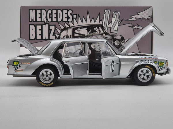 Mercedes-Benz AMG 300SEL 6.8 1971 Silver (Asia Exclusive)
