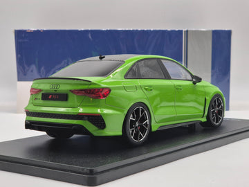 Audi RS3 Limousine 2022 Hellgrün