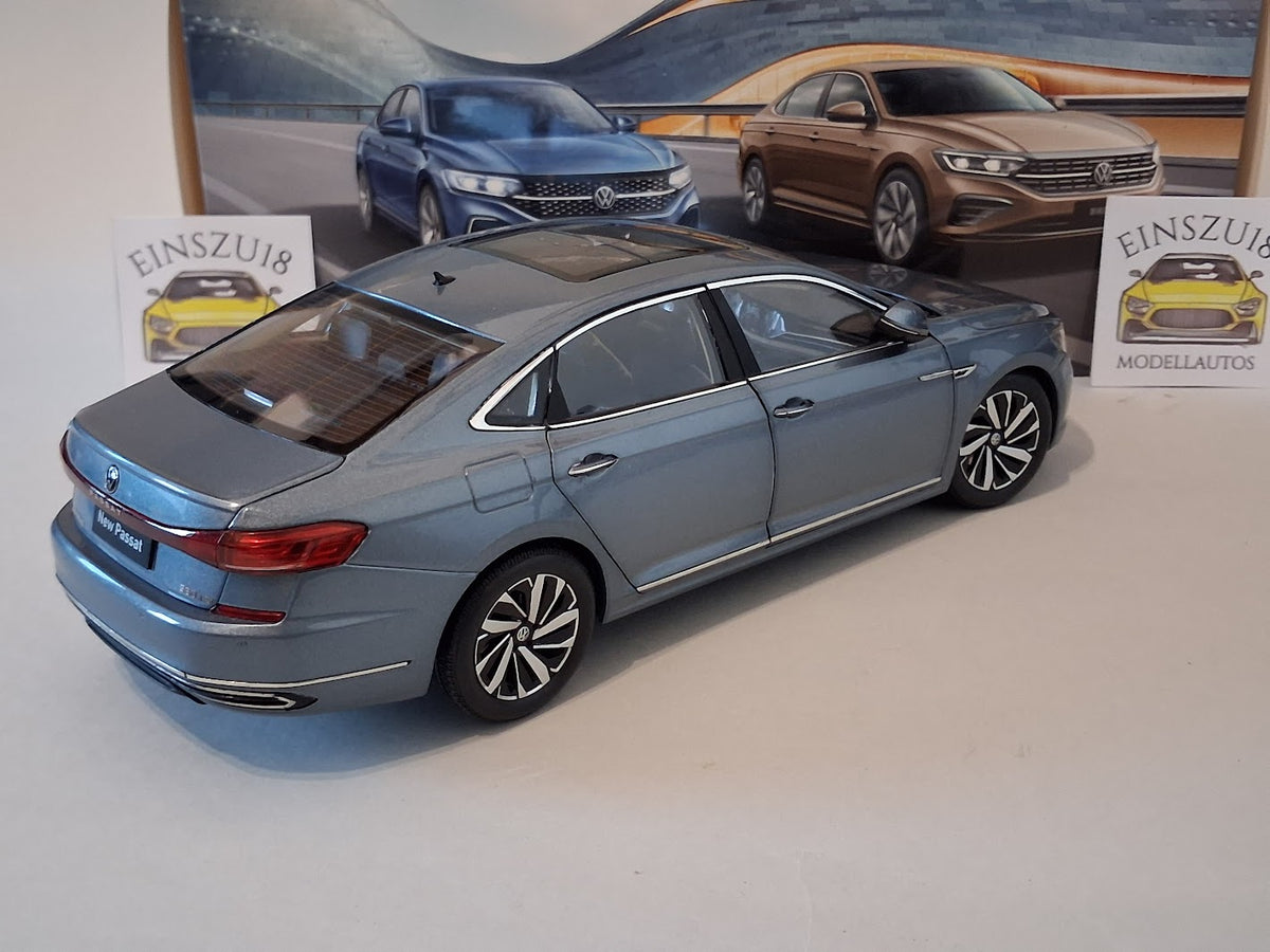 1:18 Volkswagen Passat Pro (2022)