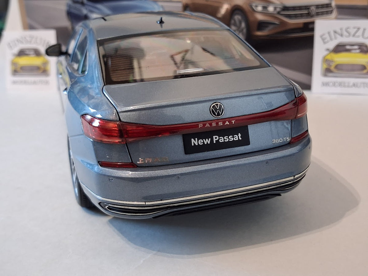 1:18 Volkswagen Passat Pro (2022)