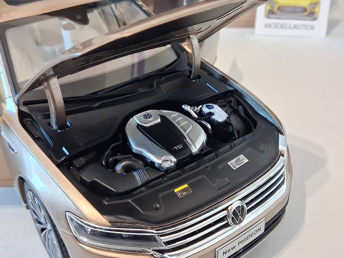 1:18 Volkswagen New Phideon 2 Gold Metallic