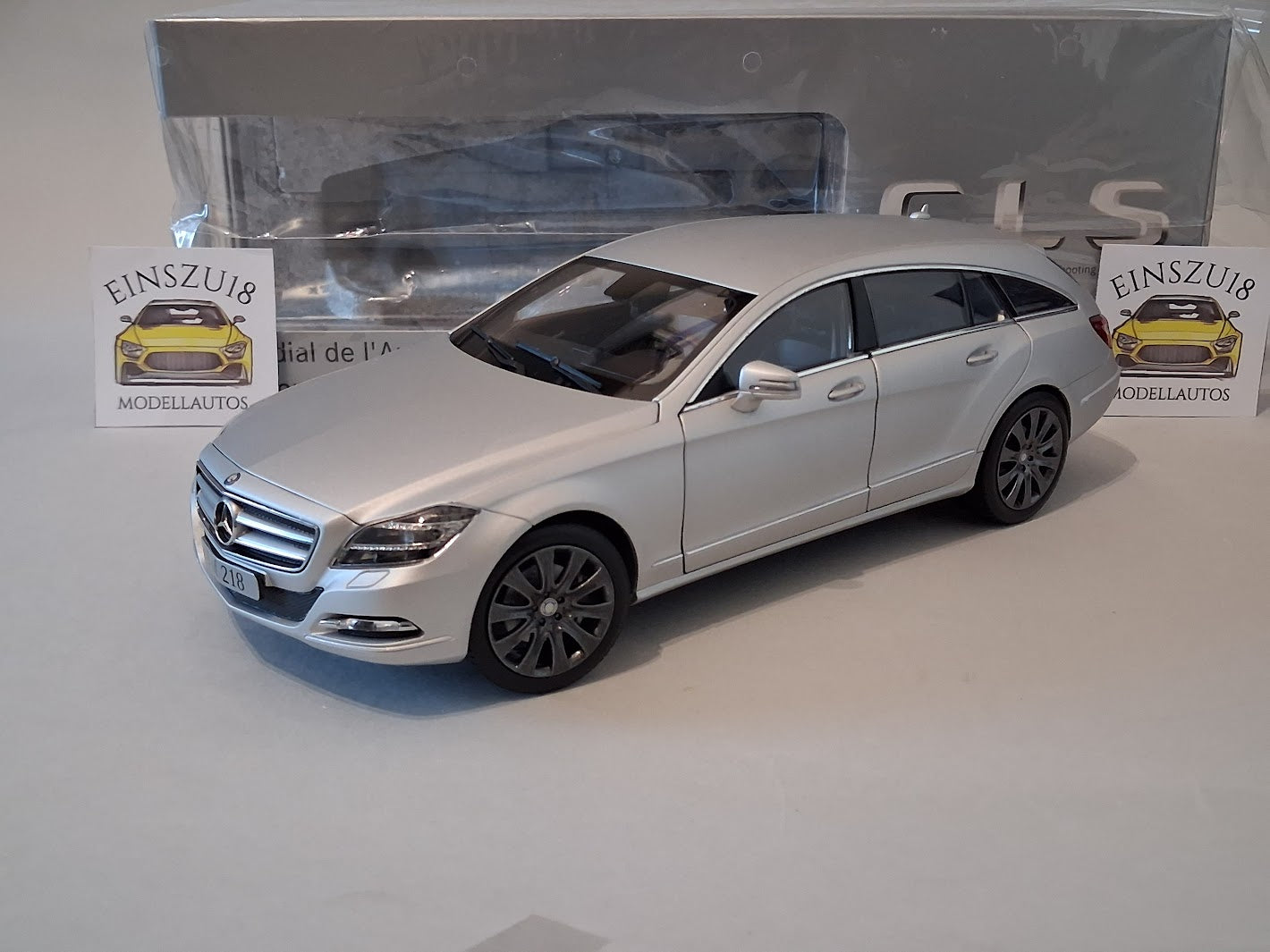 Mercedes-Benz CLS Shooting Brake X218 - Paris Auto Salon limited edition 1 of 218