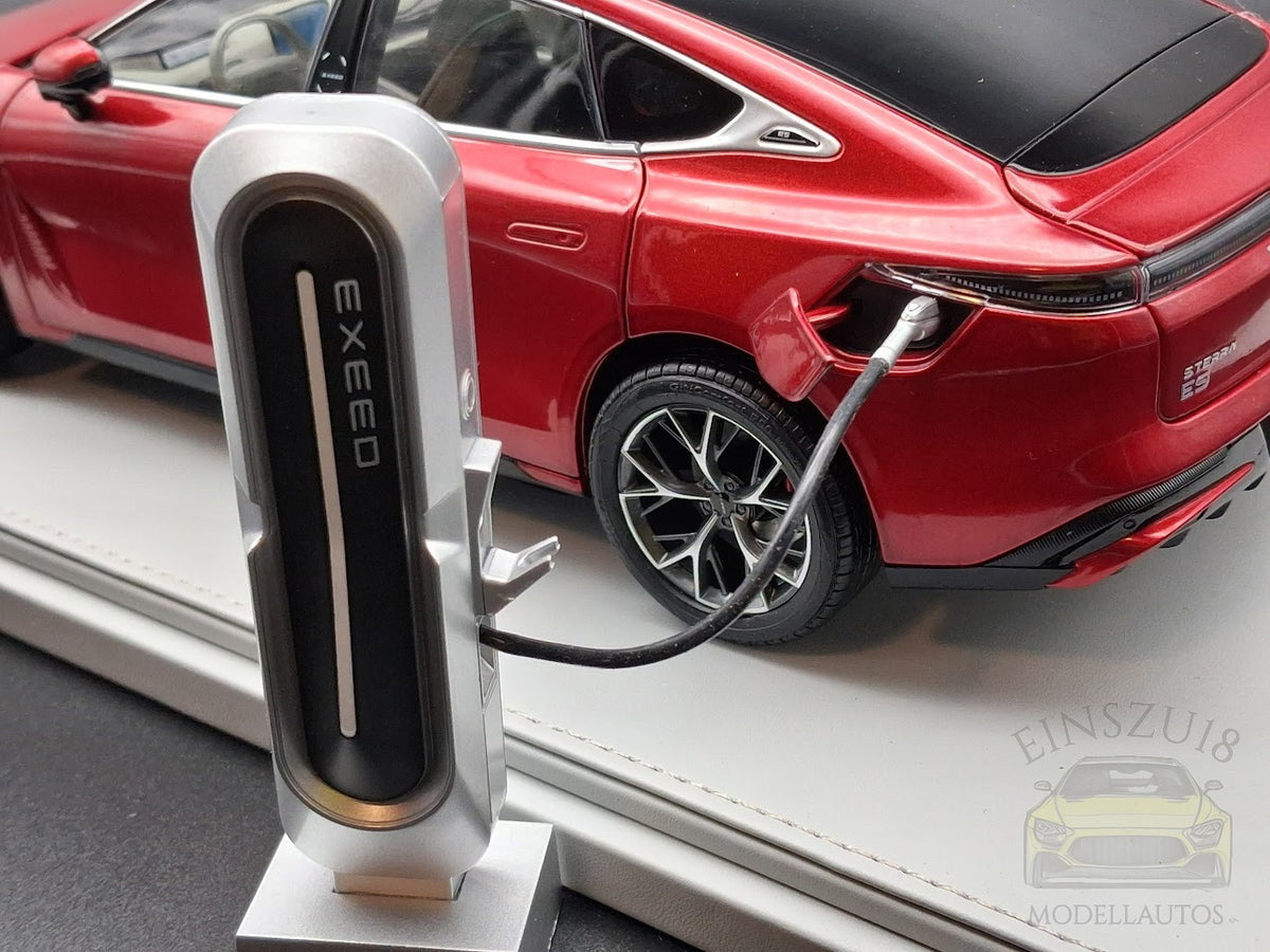 Chery Exeed Sterra ES mit E-Ladesäule