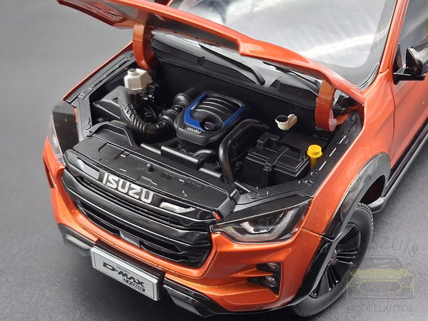 ISUZU D-Max Pick-up Truck (2023) Modellauto Orange Metallic