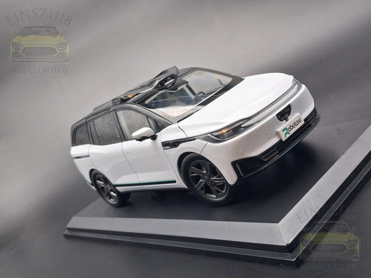 Apollo RT6 "Robotaxi" Weiss (2022)