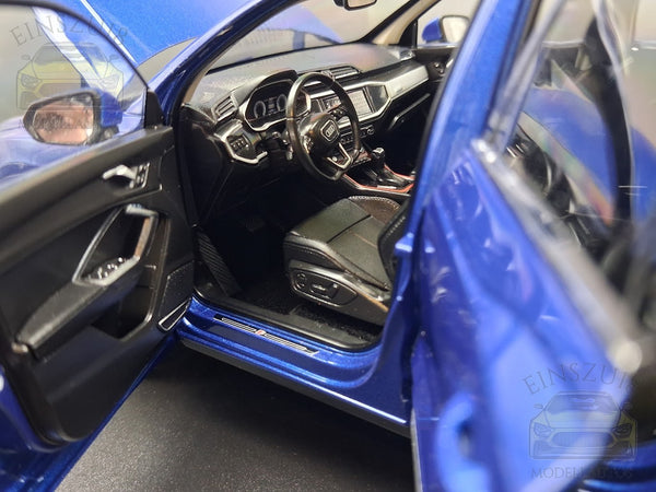 Audi Q3 45TFSI (China-Version) Blau Metallic
