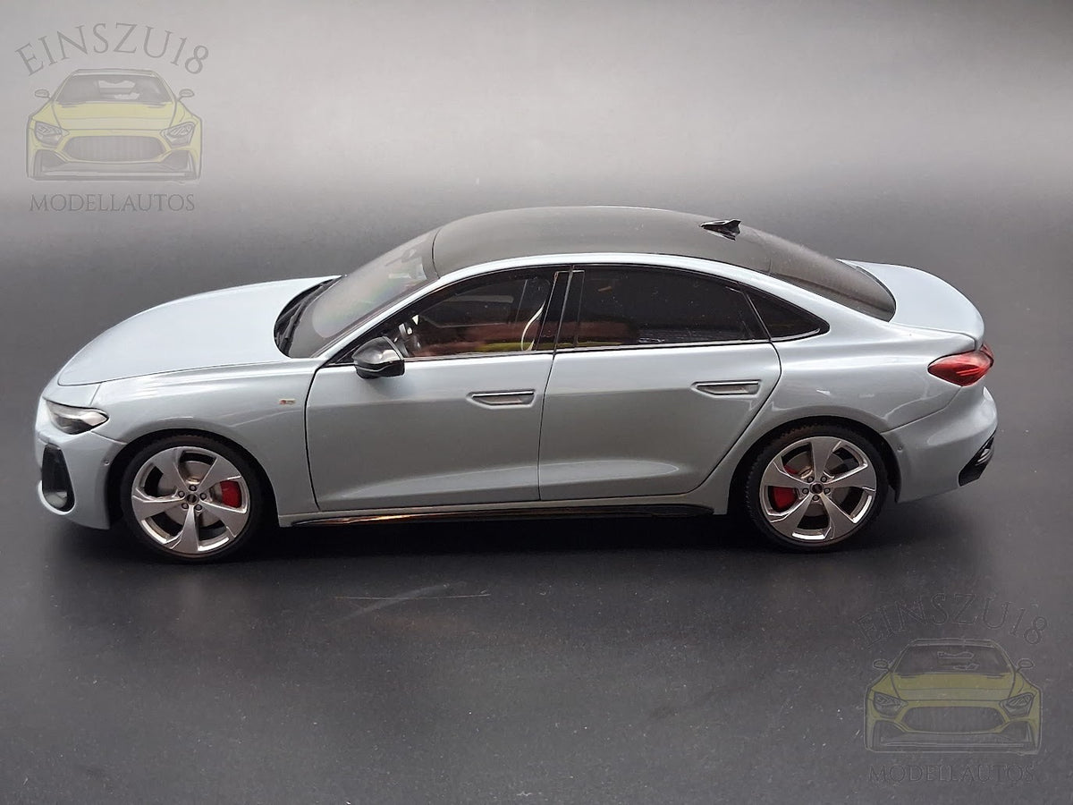 Audi A5L Grau (China-exclusive)