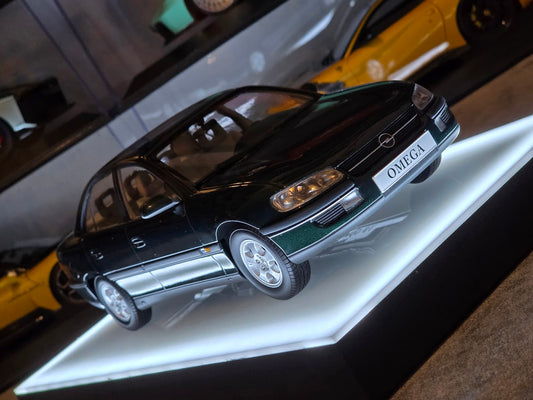 Opel Omega B 1996 Jungle Green - 1800433