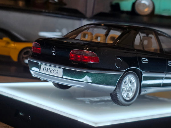 Opel Omega B 1996 Jungle Green - 1800433