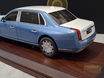 1:18 Hongqi Guoli (L5) White/ Light Blue Metallic Modellauto China