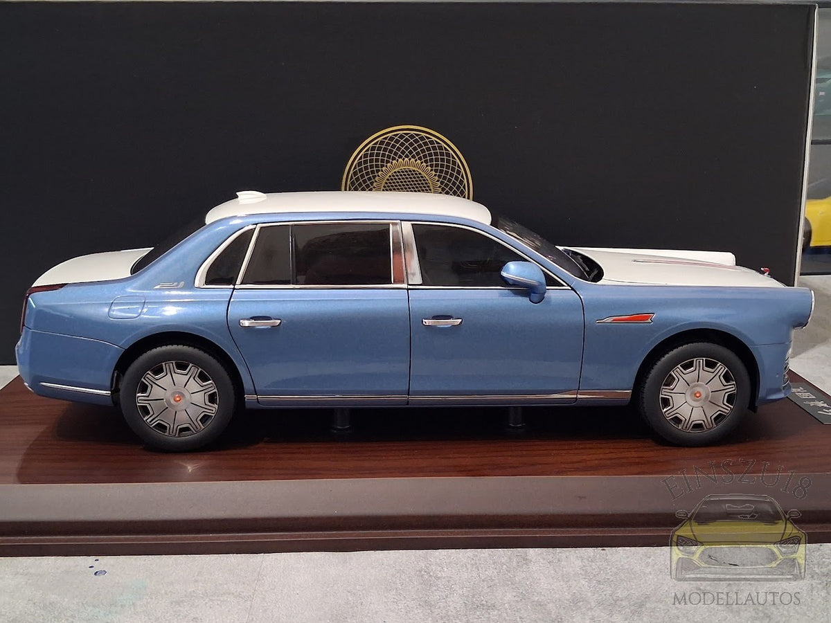 1:18 Hongqi Guoli (L5) White/ Light Blue Metallic Modellauto China