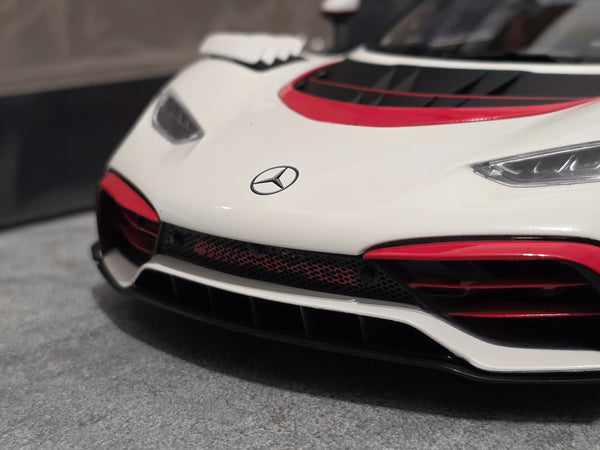 1:18 NZG Mercedes AMG ONE (C298) 55 years Anniversary Edition - Limited Edition