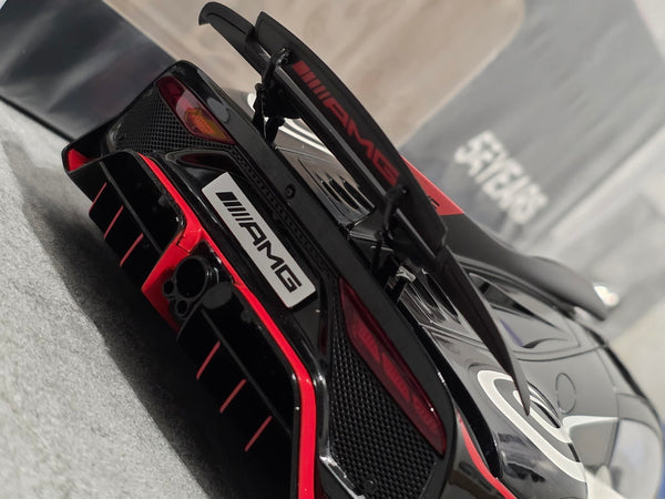 1:18 NZG Mercedes AMG ONE (C298) 55 years Anniversary Edition - Limited Edition
