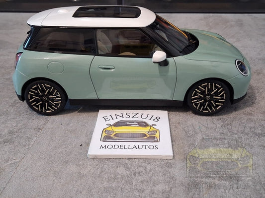 MINI Cooper SE Ocean Wave Green 1:18 TSM-Model