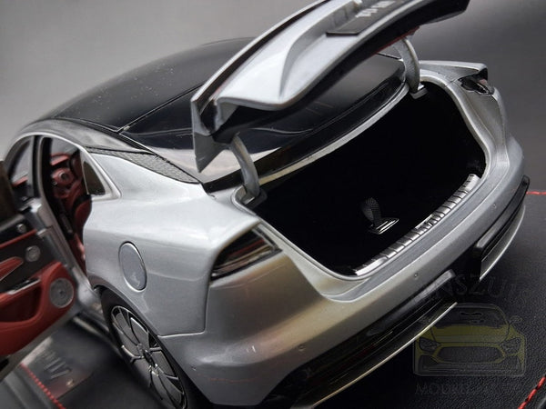 BYD Yangwang U7 Modellauto auf Ledersockel
