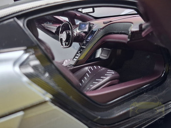 BYD Yangwang U9 Modellauto auf Ledersockel