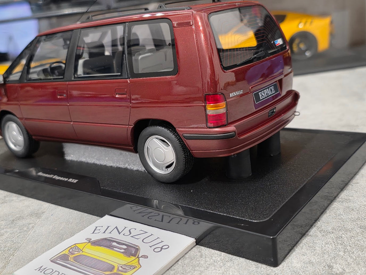 1:18 RENAULT ESPACE RXE V6 I ROUGE MALAGA 1991 - OT1248