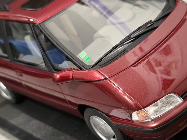 1:18 RENAULT ESPACE RXE V6 I ROUGE MALAGA 1991 - OT1248