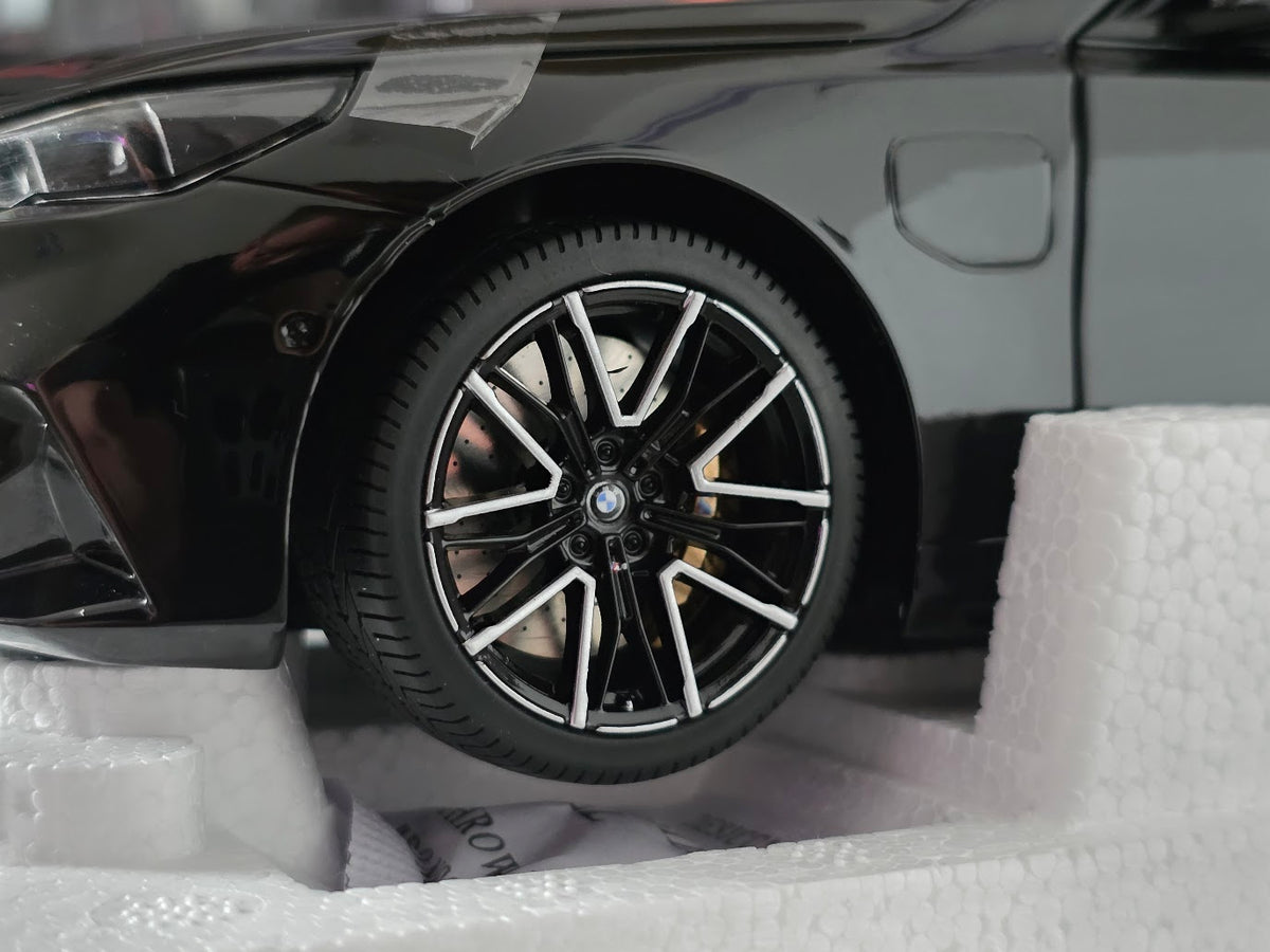 BMW M5 2024 Black Metallic (All Open) - 110023801