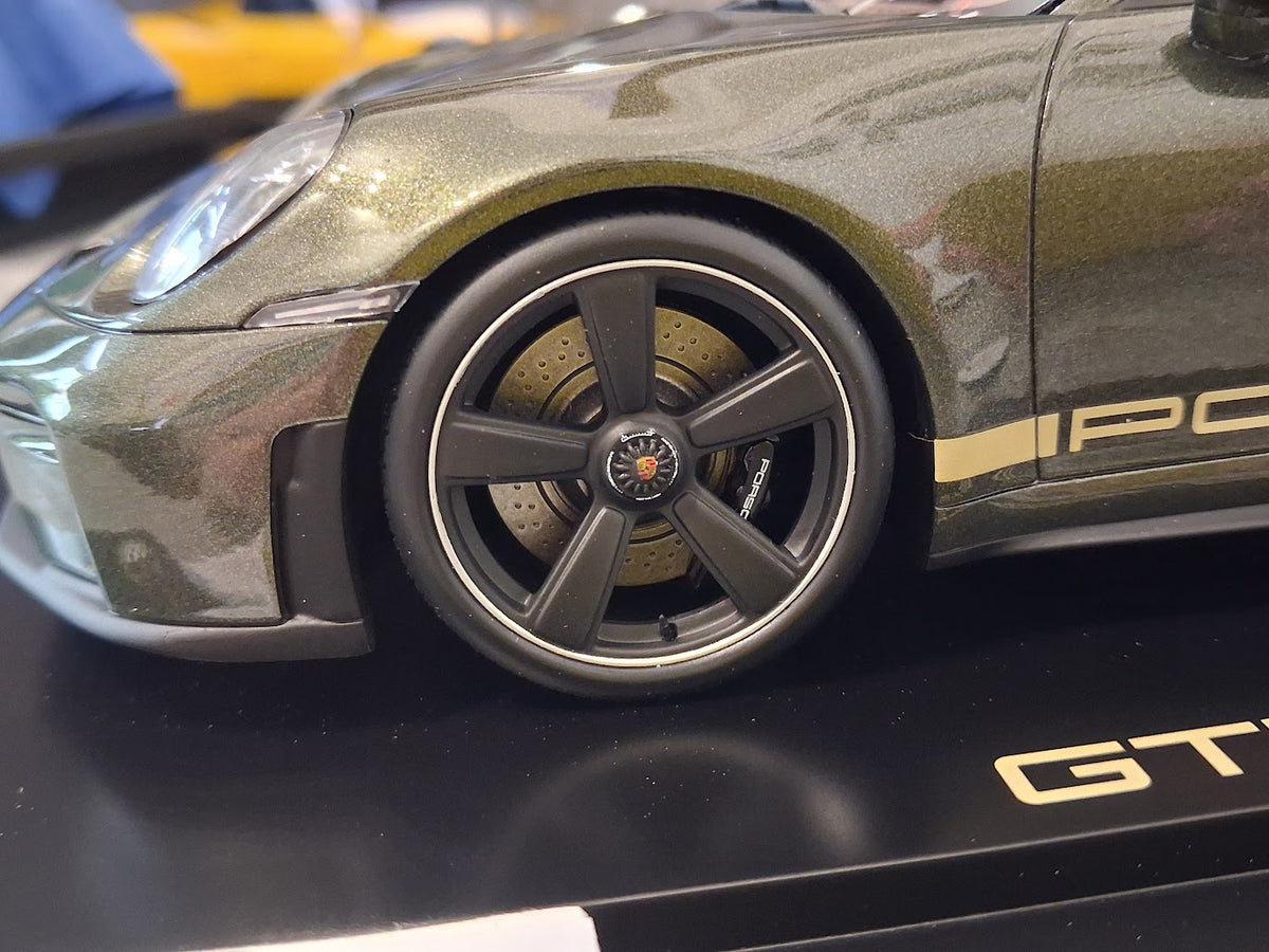 Porsche 911 GT3 90 F. A. Porsche (992.2) Green 1:18 – Limited Edition 992 pcs. - WAP0212030T90Y