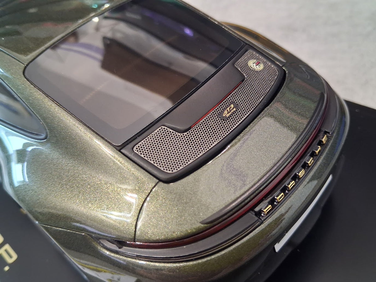 Porsche 911 GT3 90 F. A. Porsche (992.2) Green 1:18 – Limited Edition 992 pcs. - WAP0212030T90Y