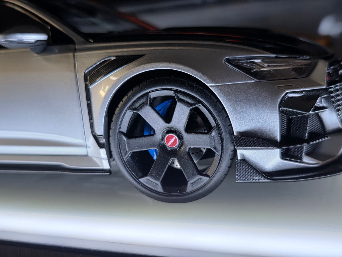 Audi RS6 (C8) Avant DarwinPRO Silber - 1 of 1 - Custom Wheel Set 2