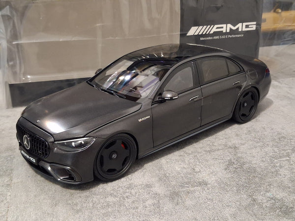Mercedes-Benz AMG S63 E V223 Graphitgrau Magno - 1 of 1
