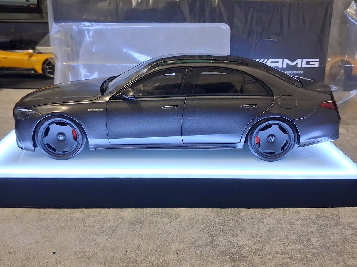 Mercedes-Benz AMG S63 E V223 Graphitgrau Magno - 1 of 1