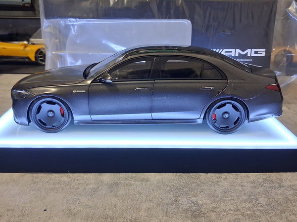 Mercedes-Benz AMG S63 E V223 Graphitgrau Magno - 1 of 1