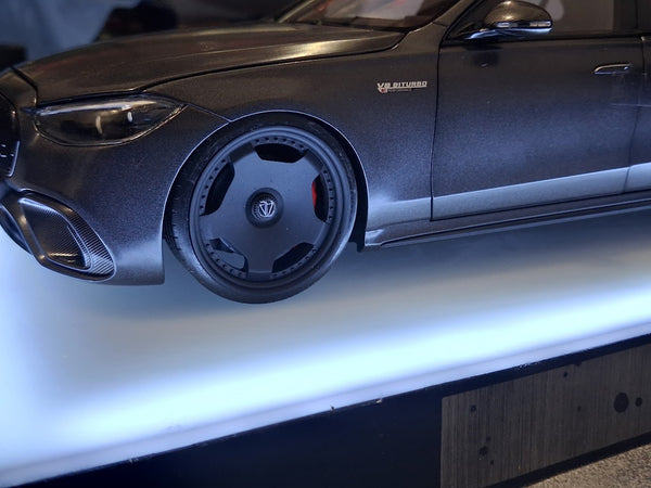 Mercedes-Benz AMG S63 E V223 Graphitgrau Magno - 1 of 1