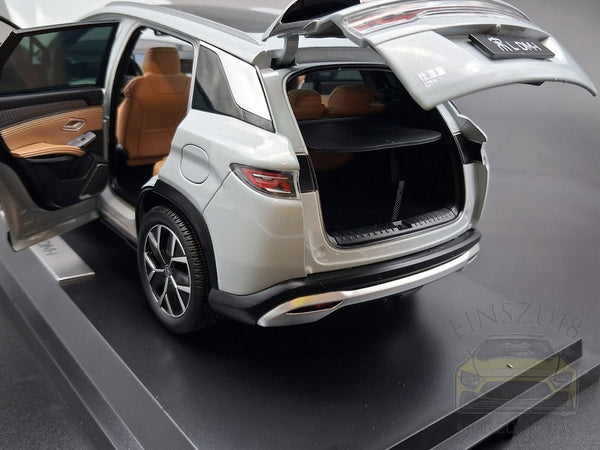 BYD Song L DM-i Silbergrau