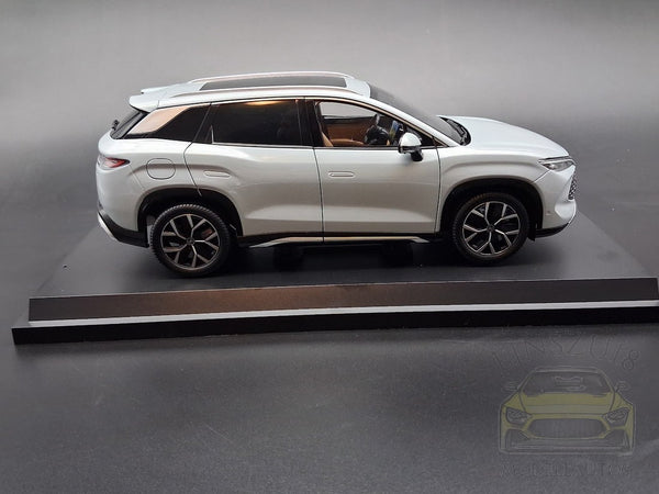 BYD Song L DM-i Silbergrau