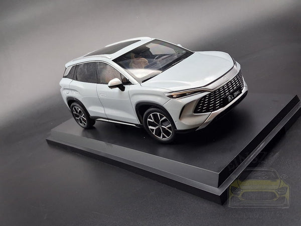 BYD Song L DM-i Silbergrau