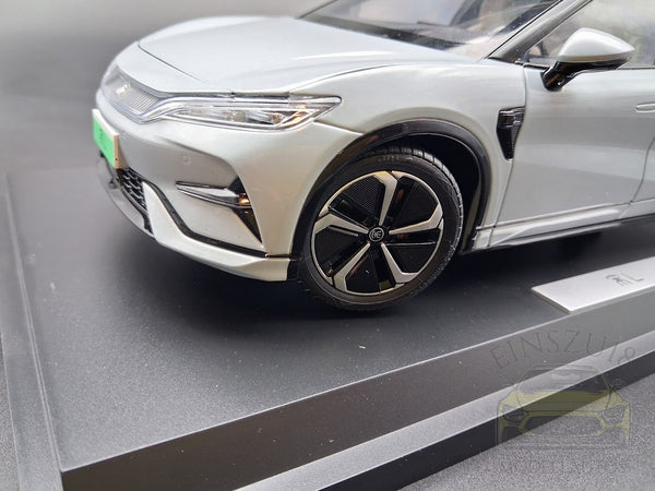 BYD Song L Silbergrau