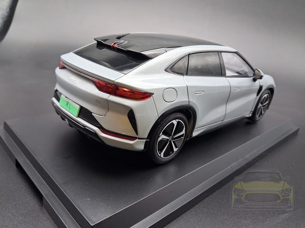 BYD Song L Silbergrau