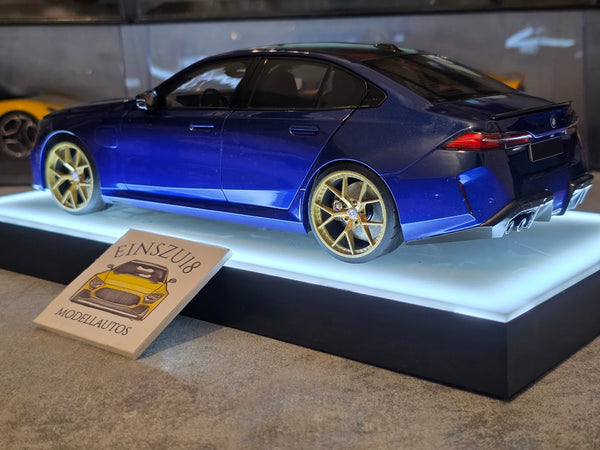 1 of 1  Minichamps BMW M5 2024 Blue Metallic - HRE Wheels Gold - 110023802