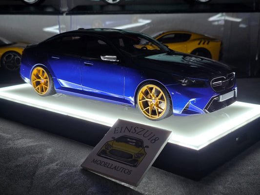 1 of 1  Minichamps BMW M5 2024 Blue Metallic - HRE Wheels Gold/ Kupfer