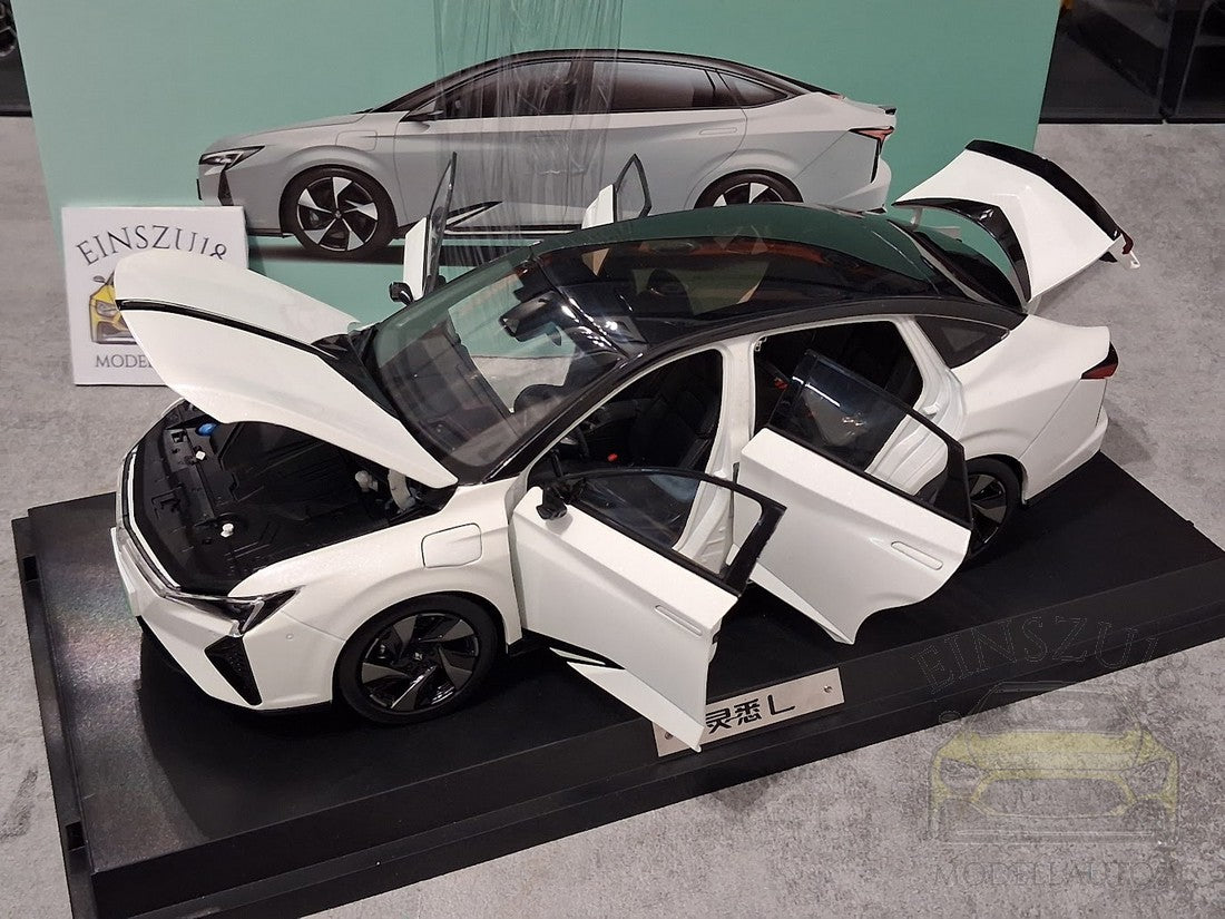 Lingxi L (Dongfeng Honda) Weiss Metallic