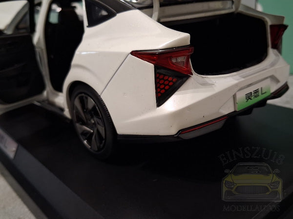 Lingxi L (Dongfeng Honda) Weiss Metallic